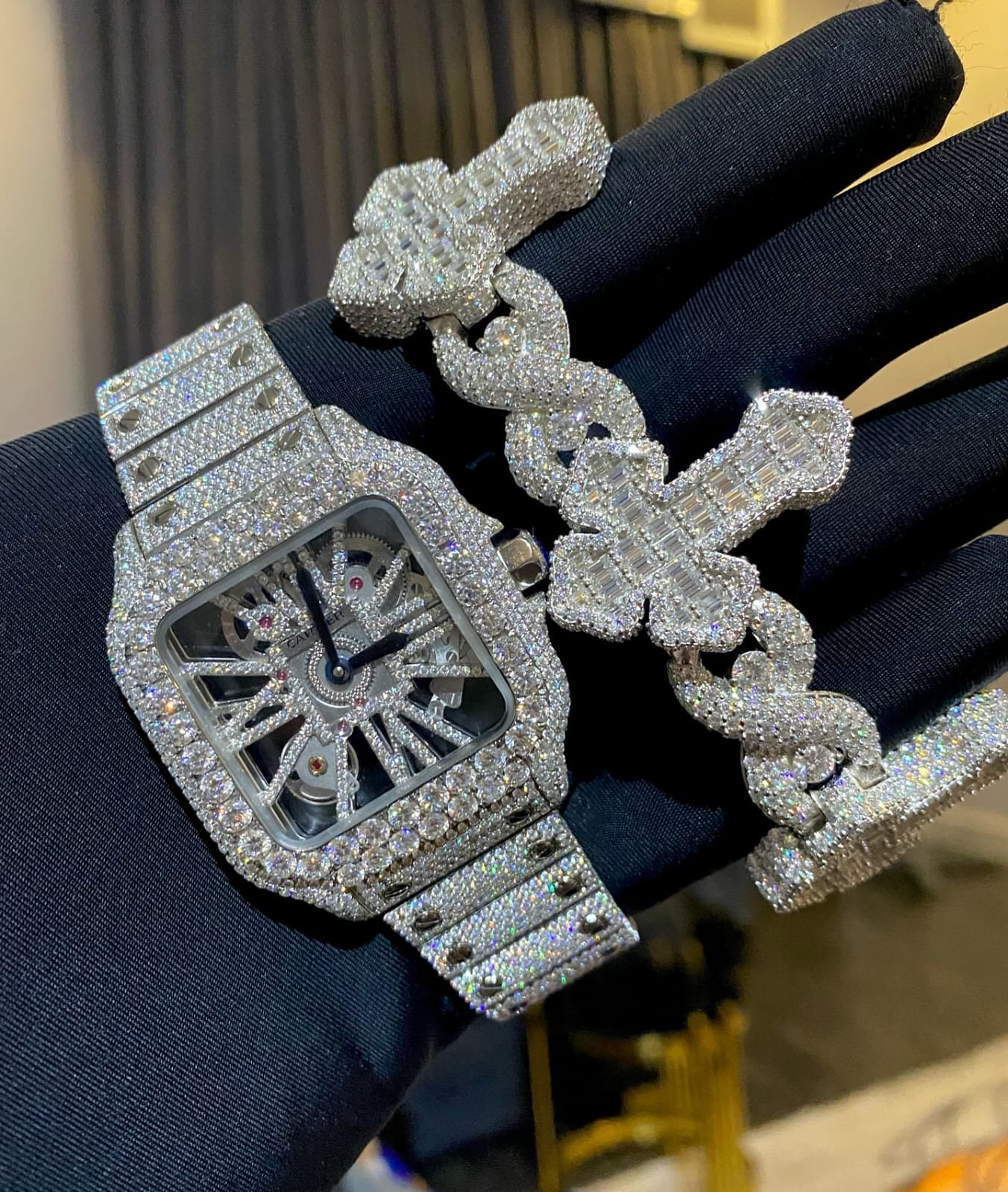 Contact luxury jewelry brand