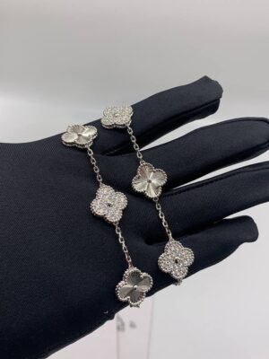 Unisex VVA bracelets