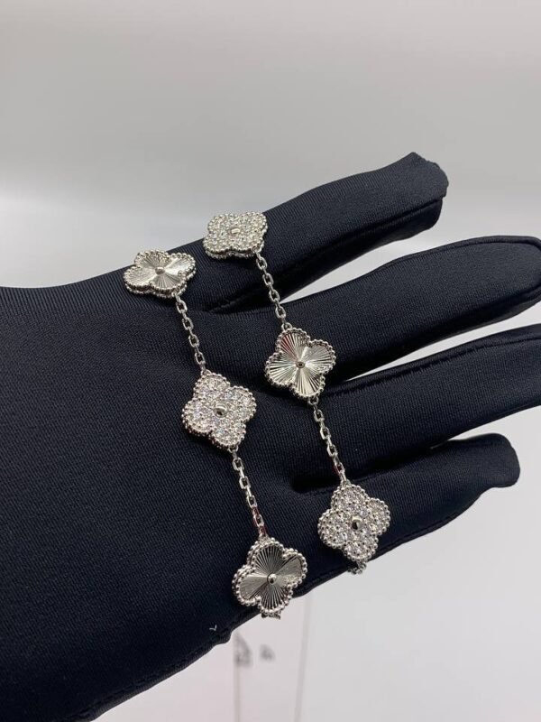 Unisex VVA bracelets