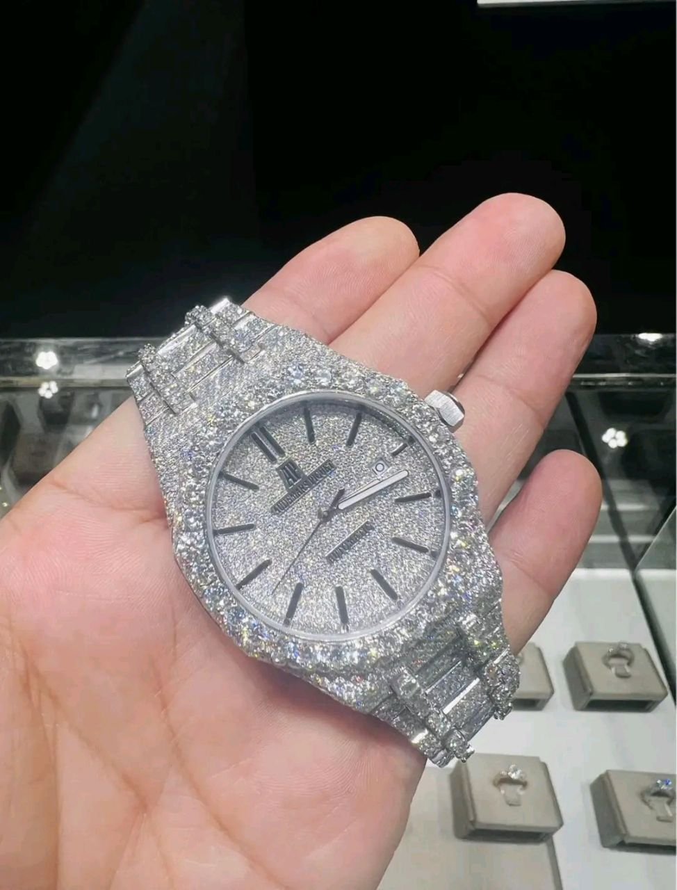 All White Regular Dial AP