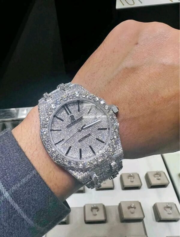 All White Regular Dial Ap