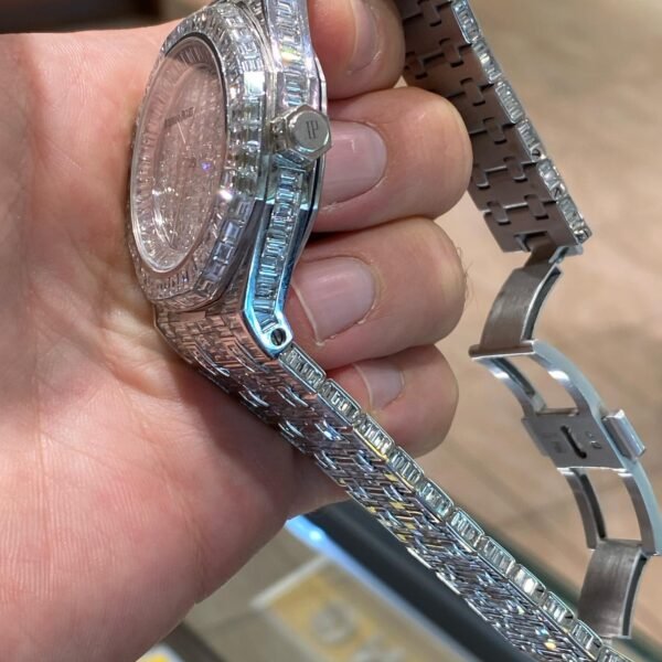 Chandelier Audemars Piguet Royal Oak