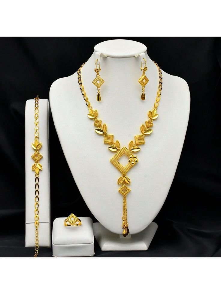 Gold Plated Jewelry: Is It Worth Buying? 4 gold plated jewelry